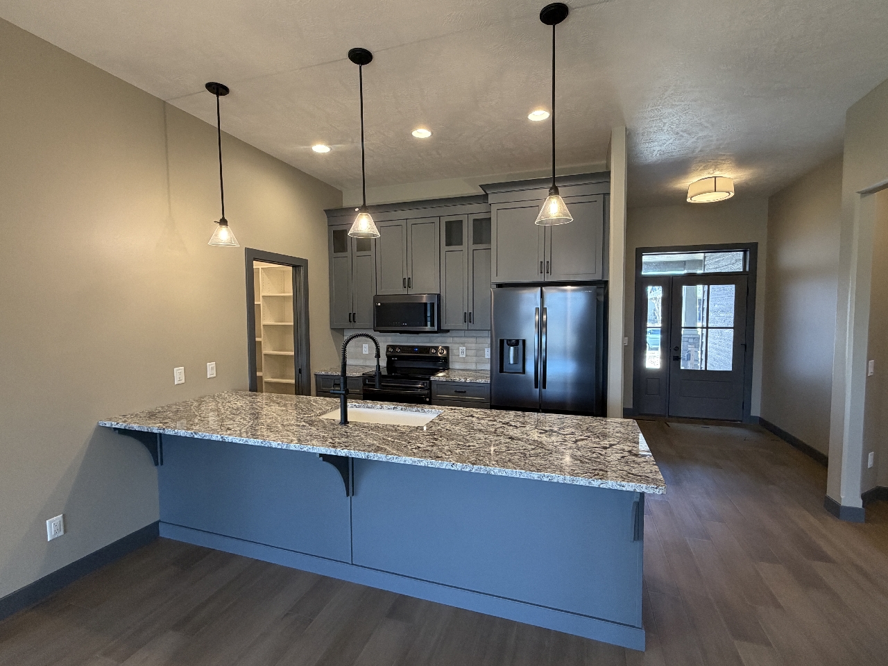 7013 E. Copper Stone Cir