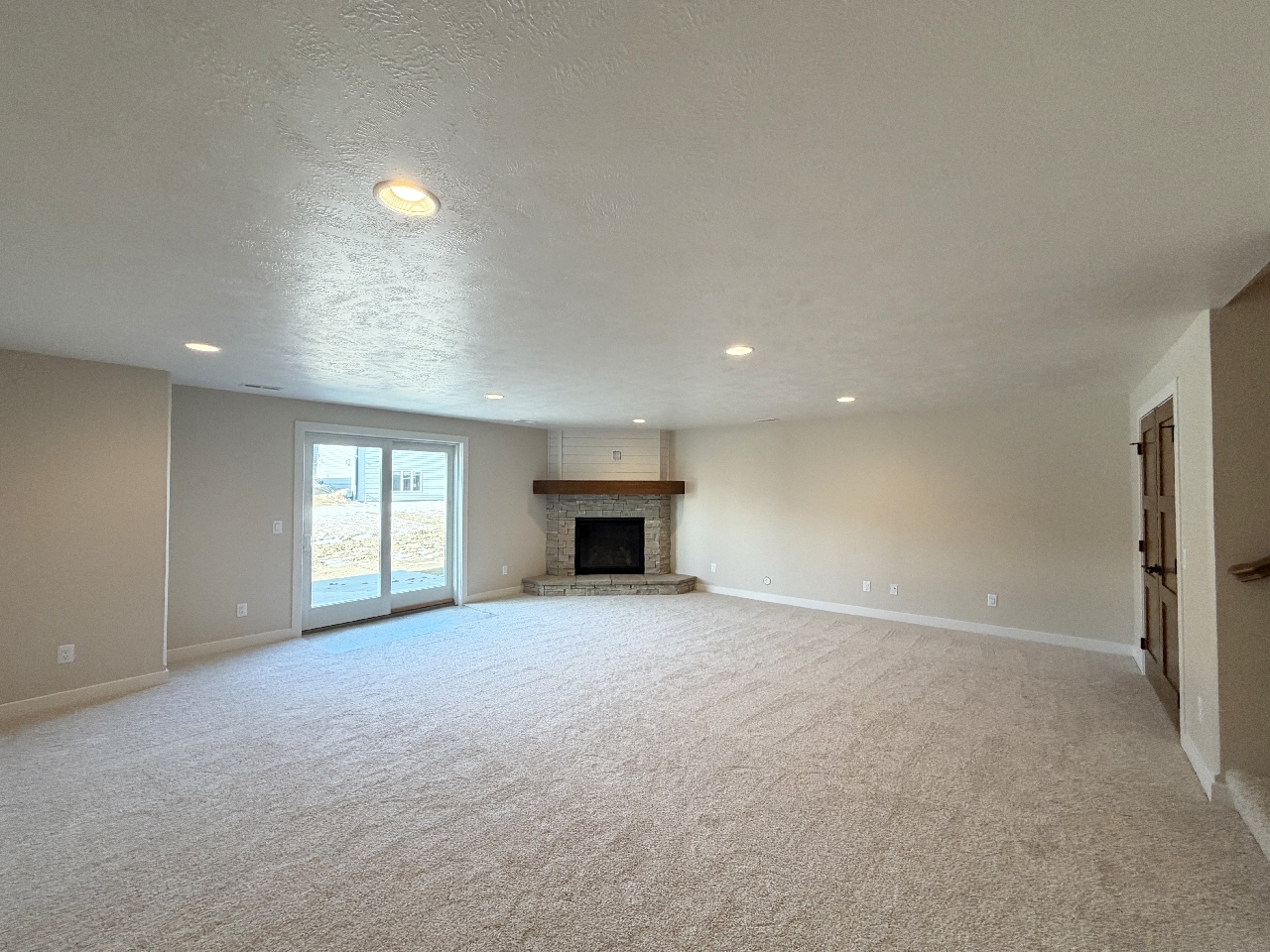 2813 S. Dunraven Ave
