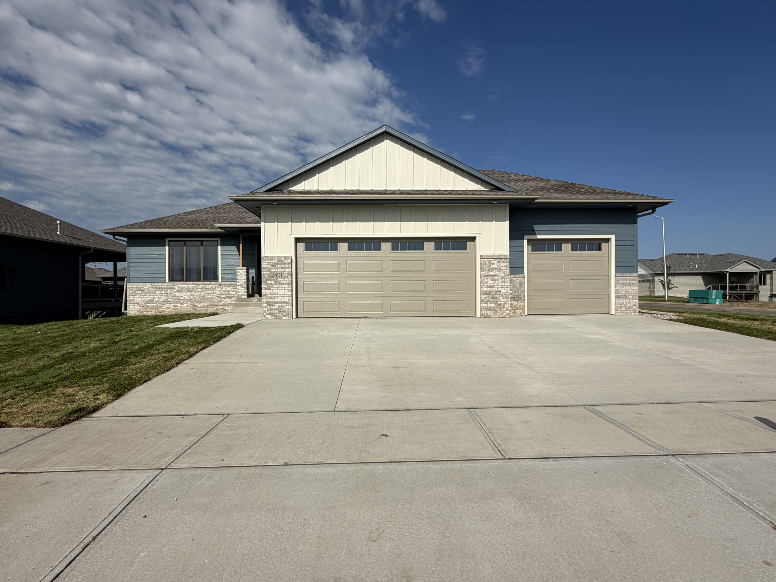 2801 S. Maplewood Ave