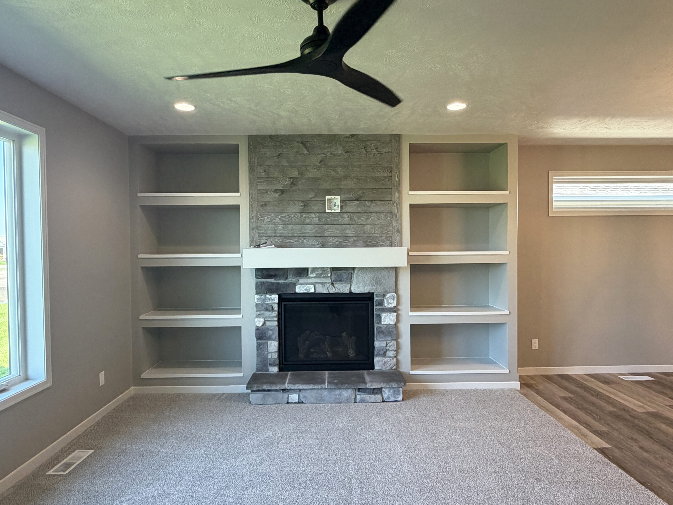 5913 S. Huntwood Ave