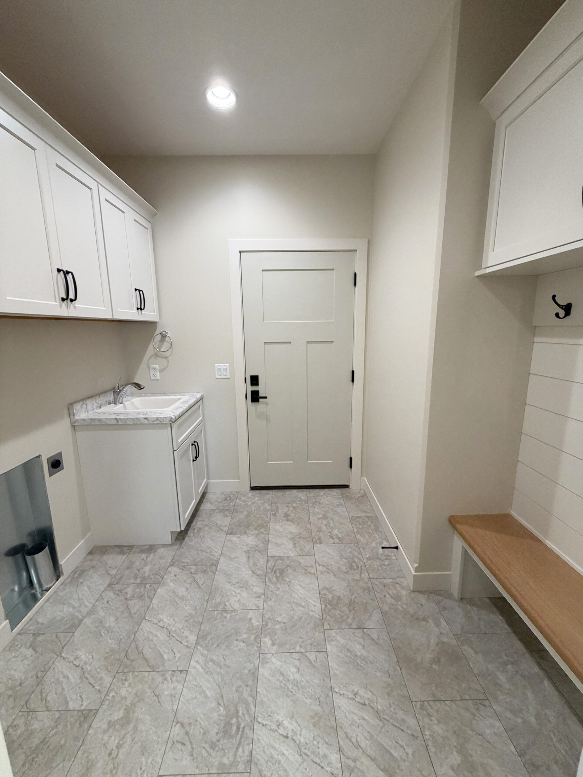 2801 S. Maplewood Ave