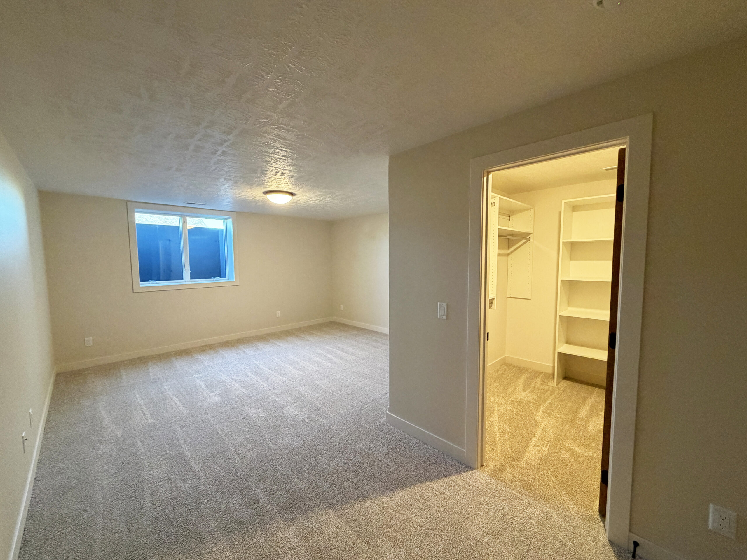 2801 S. Maplewood Ave