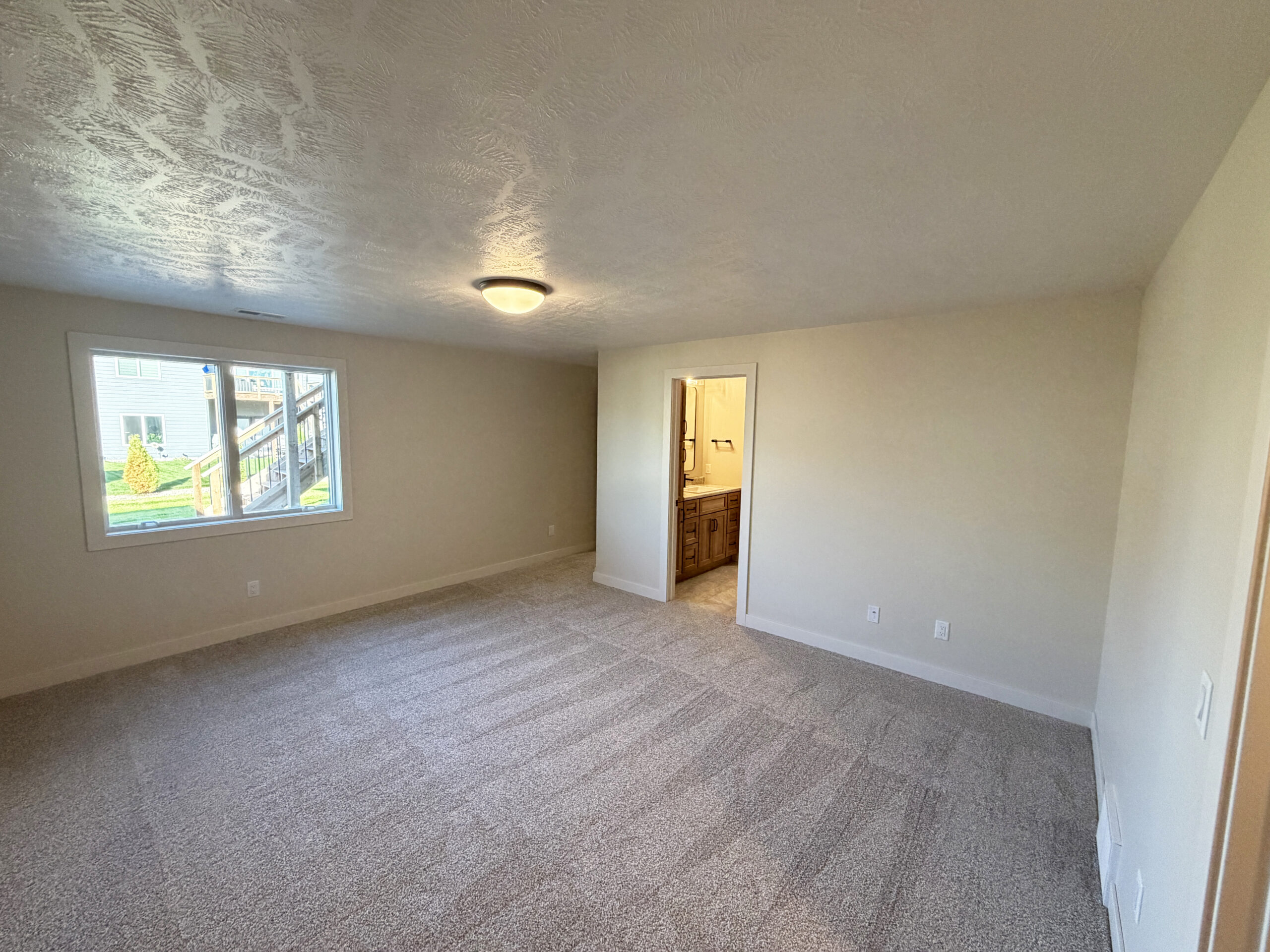 2801 S. Maplewood Ave
