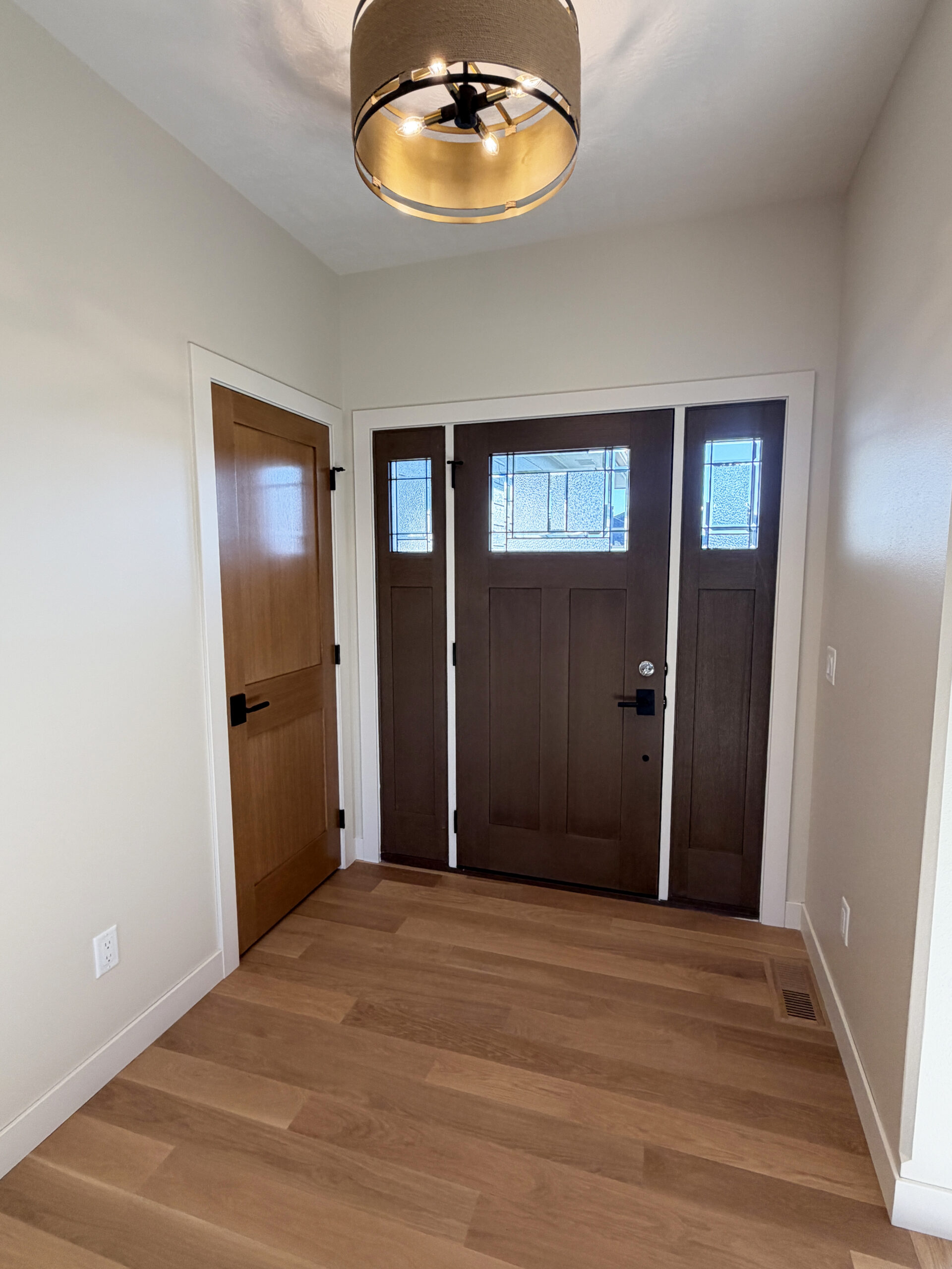 2801 S. Maplewood Ave