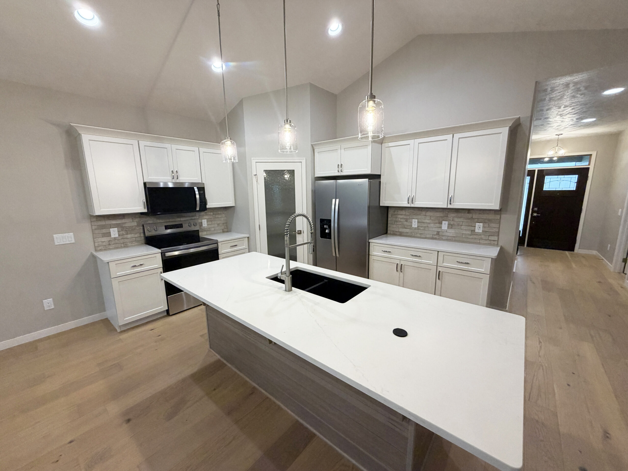 5909 S. Huntwood Ave