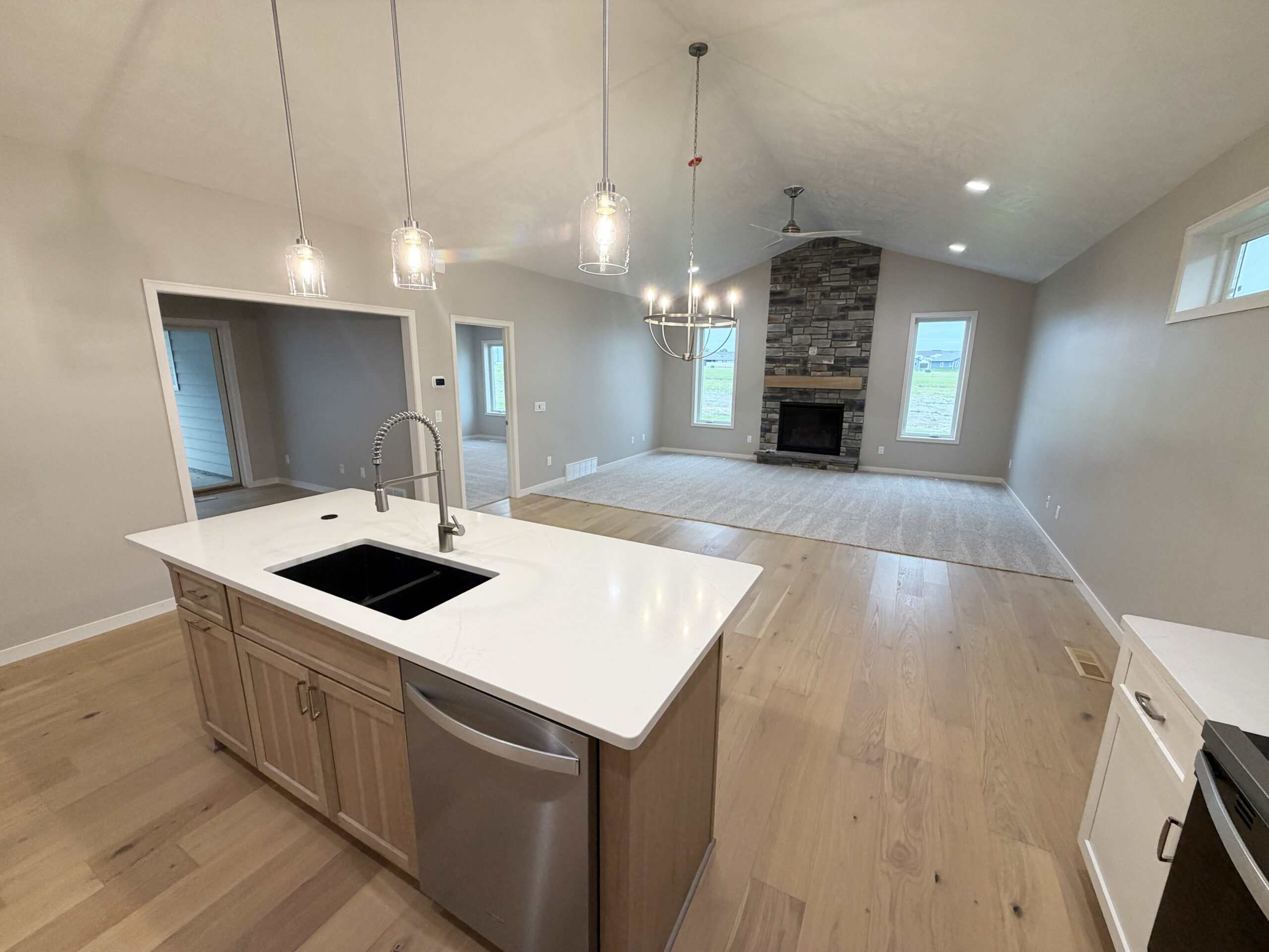 5909 S. Huntwood Ave
