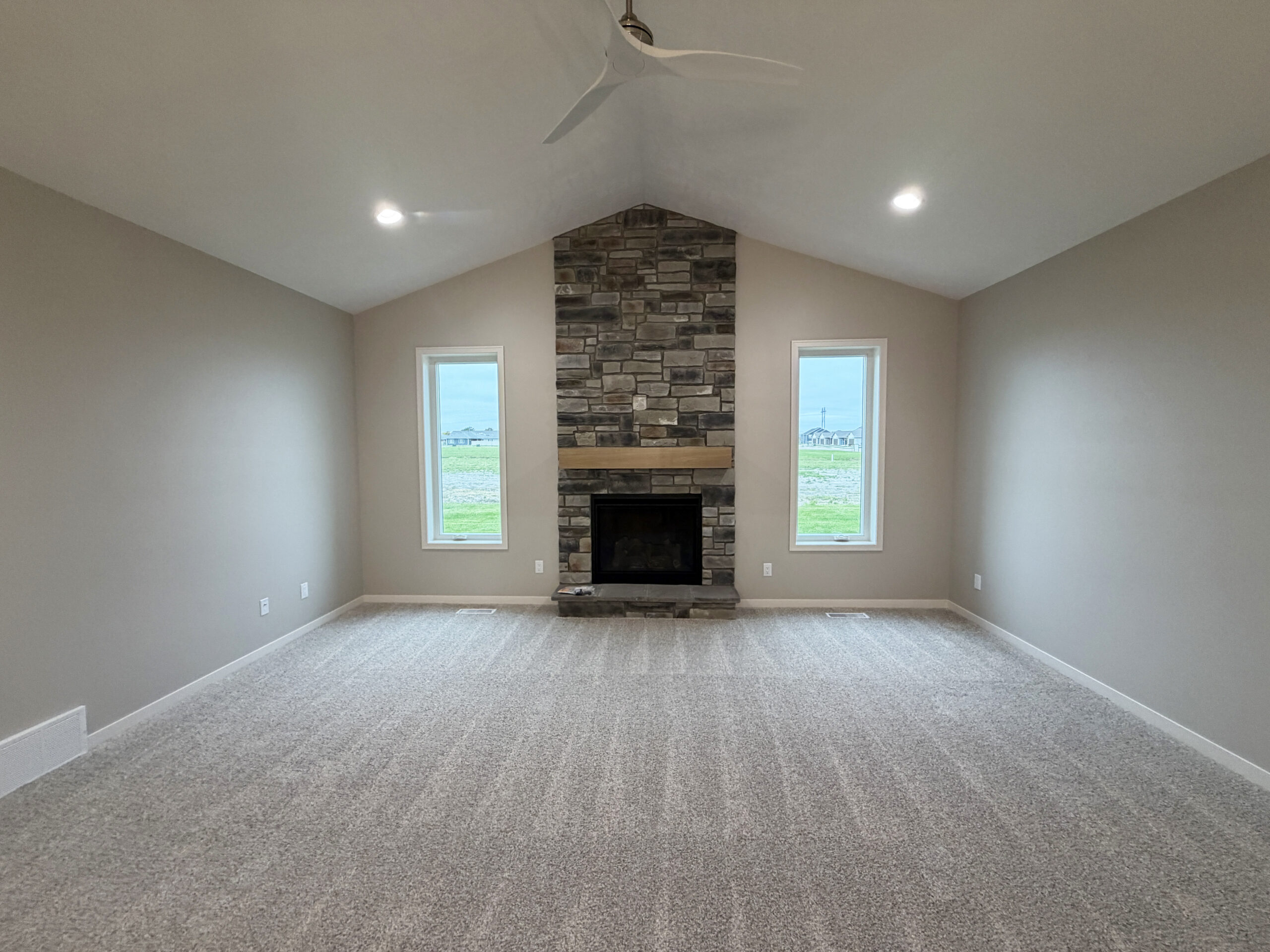 5909 S. Huntwood Ave
